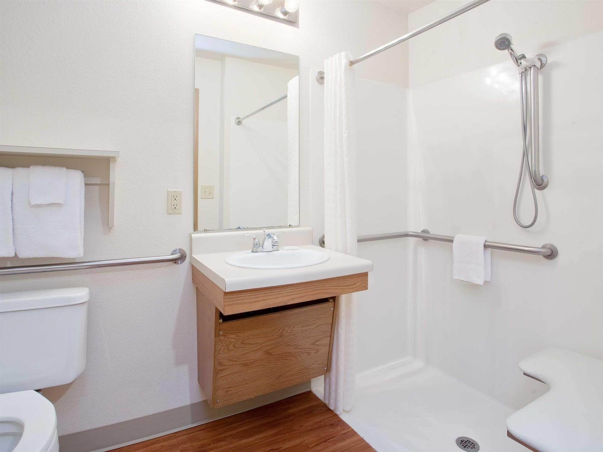 Extended Stay America Select Suites - Cincinnati - Florence - Airport Bagian luar foto